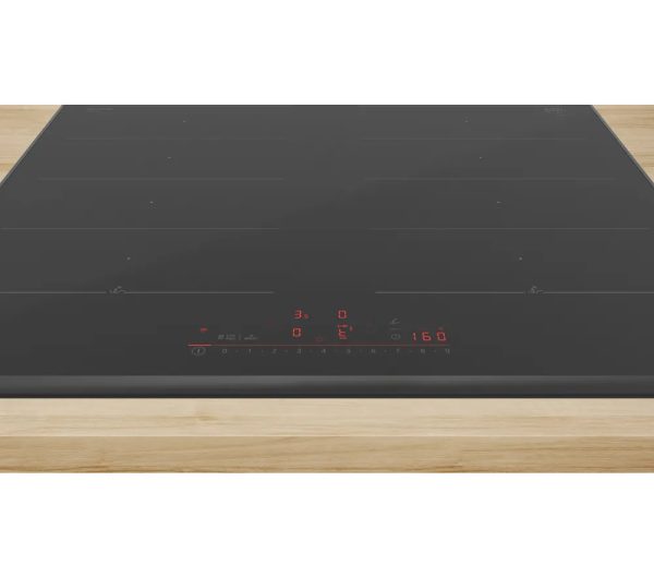 Hệ thống hút mùi tích hợp thông minh trên Bosch PXX690HC1E